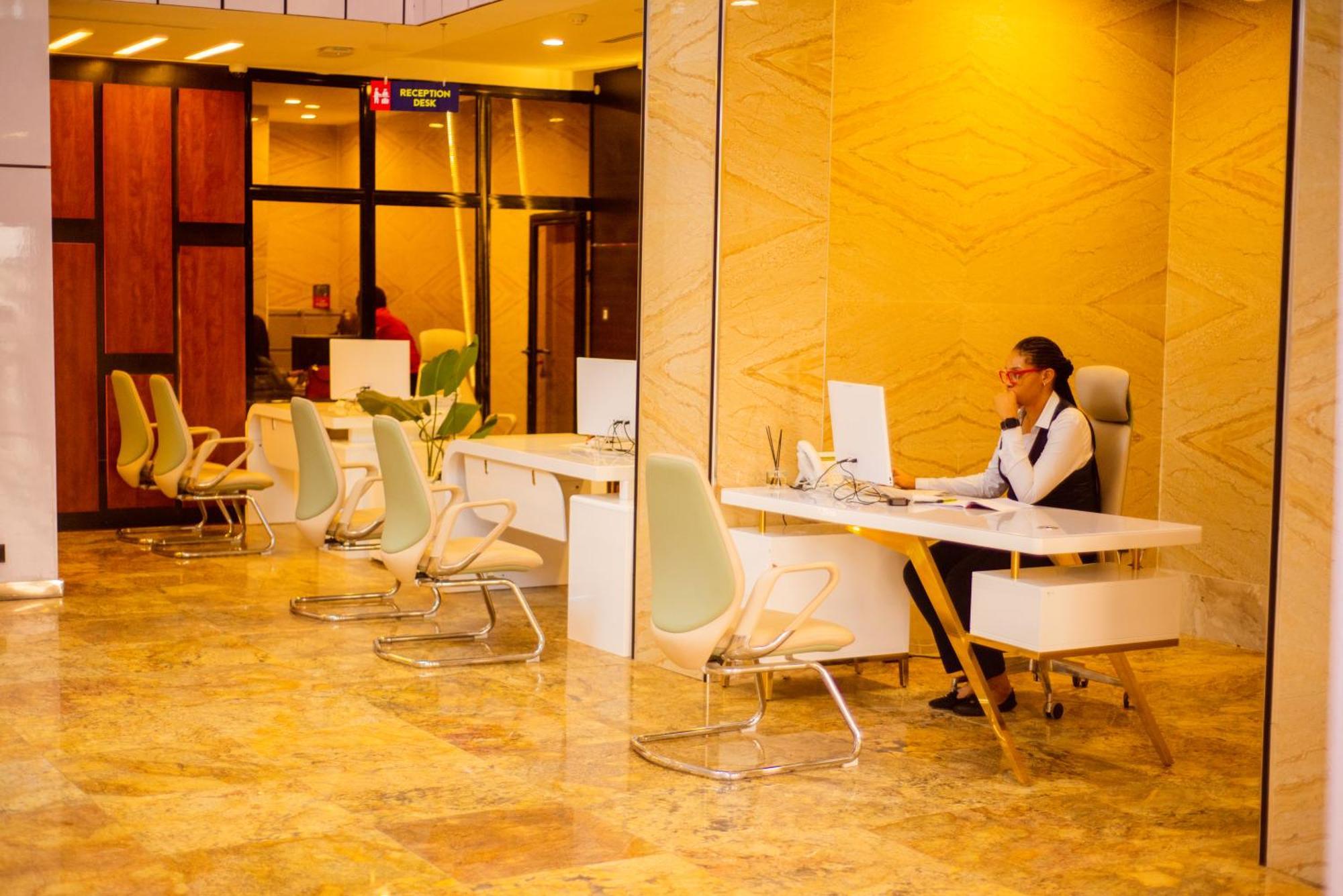Boulevard Owerri Hotel Exterior photo