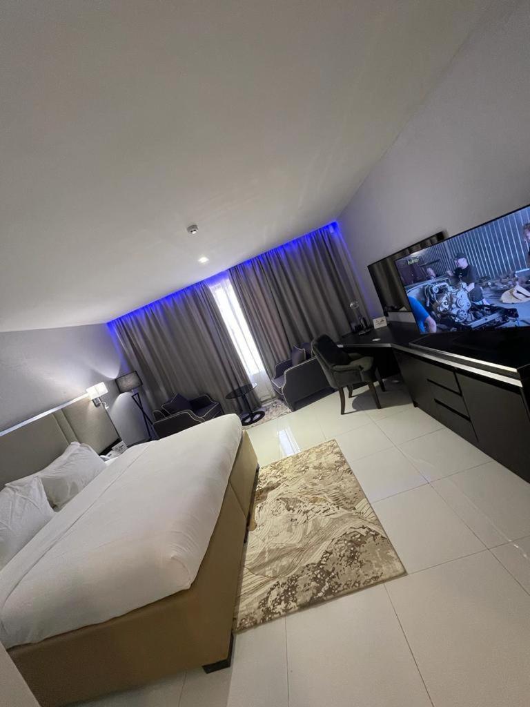 Boulevard Owerri Hotel Exterior photo