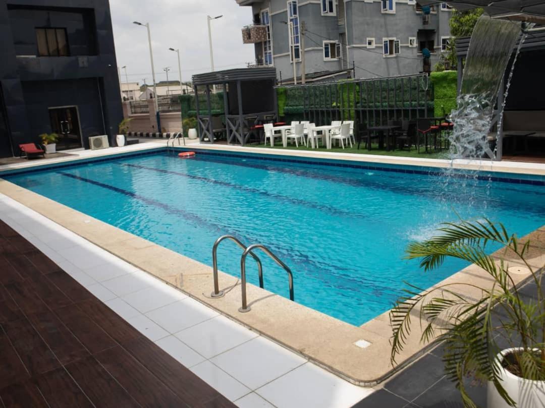 Boulevard Owerri Hotel Exterior photo